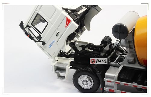 钢铁巨兽的微缩传奇 徐工水泥搅拌车1:35原厂模型赏析
